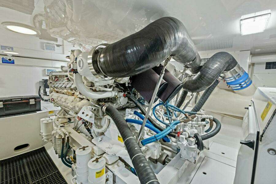 2006 Viking 56 Convertible SUMMER SALT