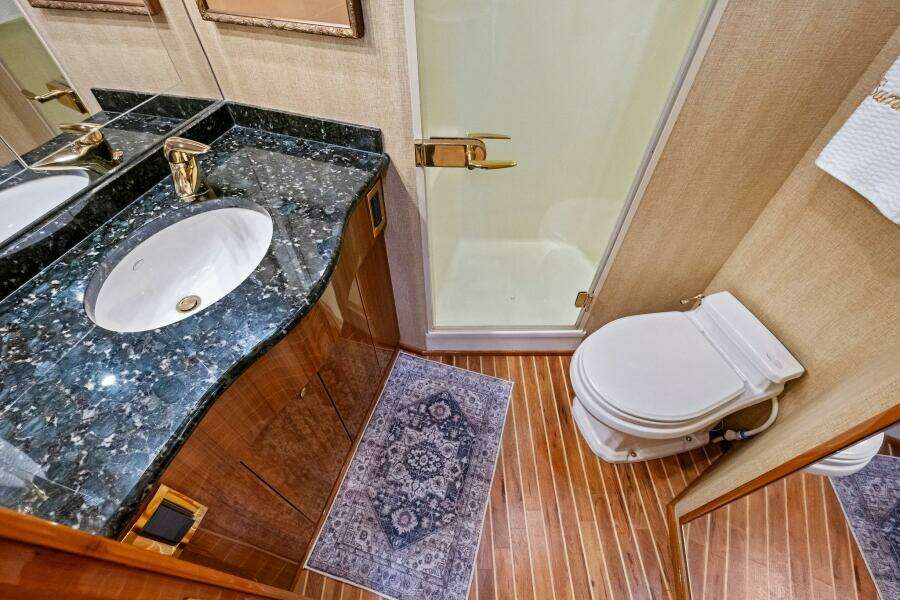 2006 Viking 56 Convertible SUMMER SALT