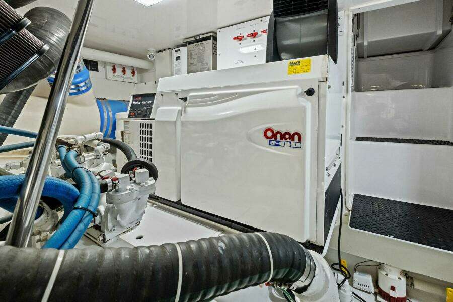 2006 Viking 56 Convertible SUMMER SALT