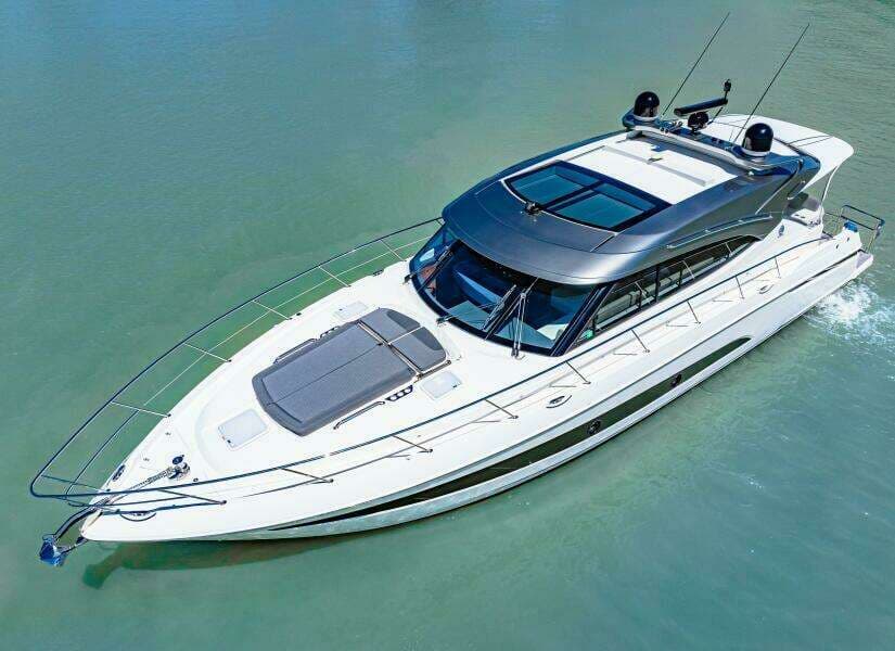 2022 Riviera 5400 Sport Yacht Platinum Edition