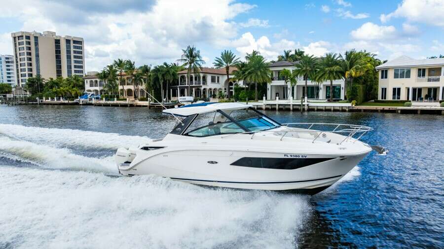 2021 Sea Ray Sundancer 32 Outboard