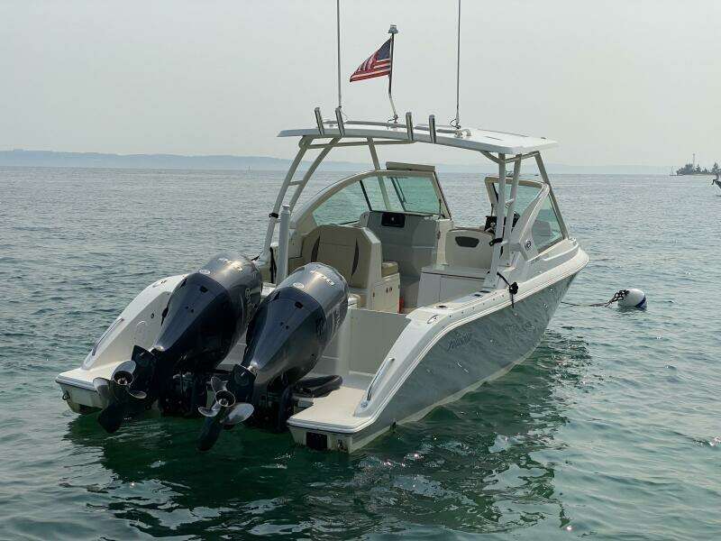 2021 Pursuit 266 Dual Console