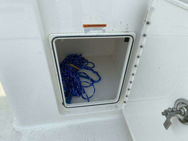 2021 Pursuit 266 Dual Console