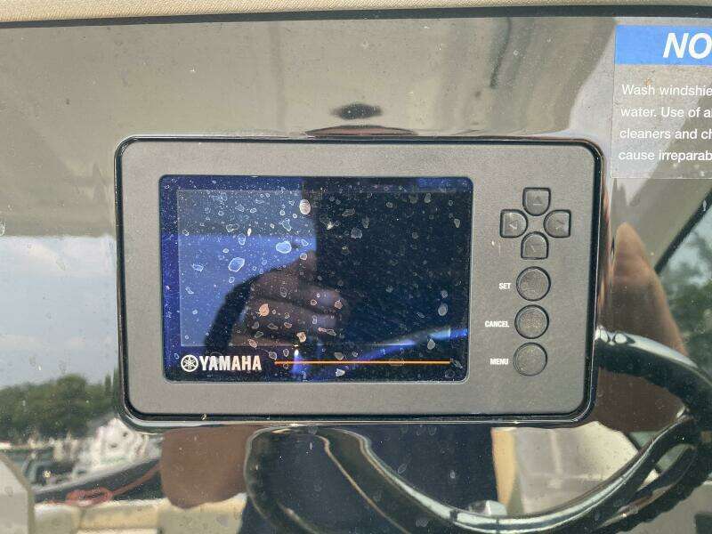 2021 Pursuit 266 Dual Console