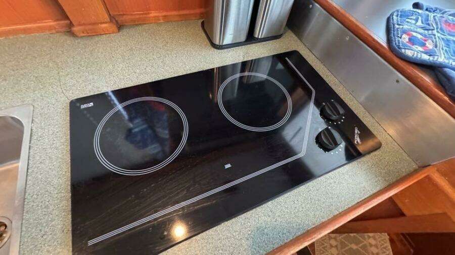 Galley cooktop
