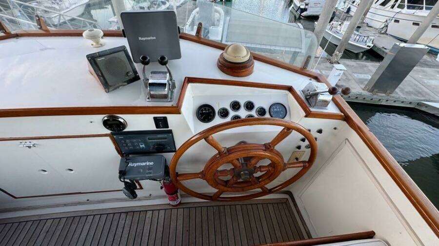 Flybridge Helm