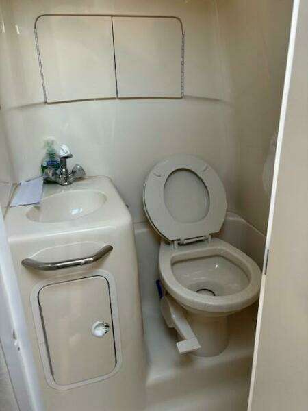 2000 Sea Ray 270 Sundancer