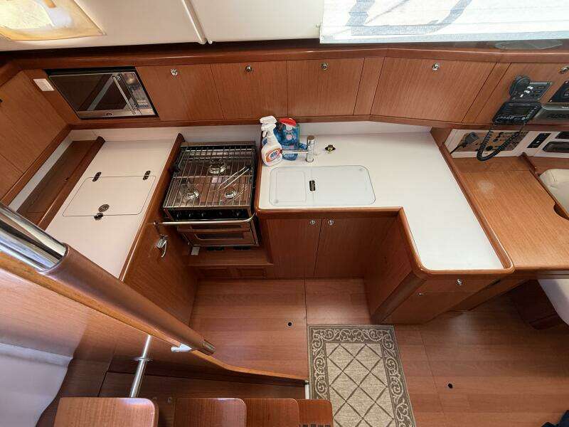 2008 Beneteau Oceanis 43