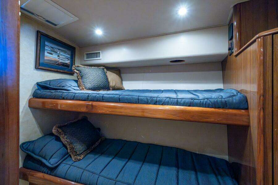 Viking 52 QUALIFIER - Guest Stateroom