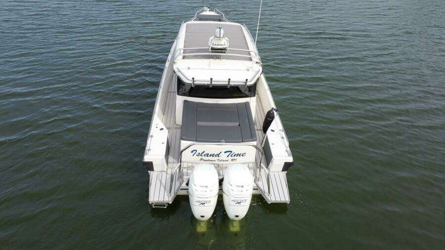 2018 Axopar 37 Sport Cabin R