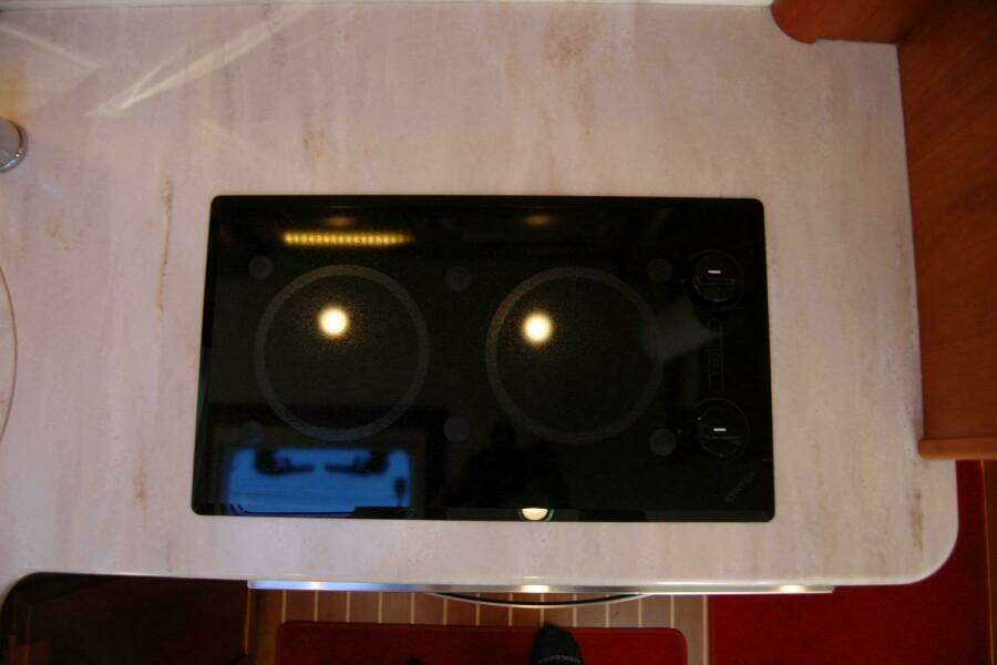 2019 Sabre 38 Salon Express