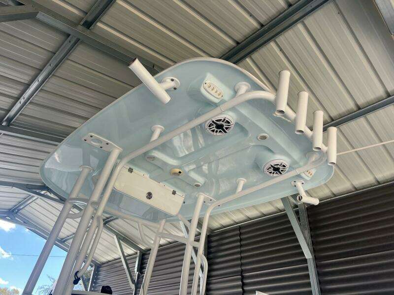 2021 Sportsman 232 Platinum Center Console