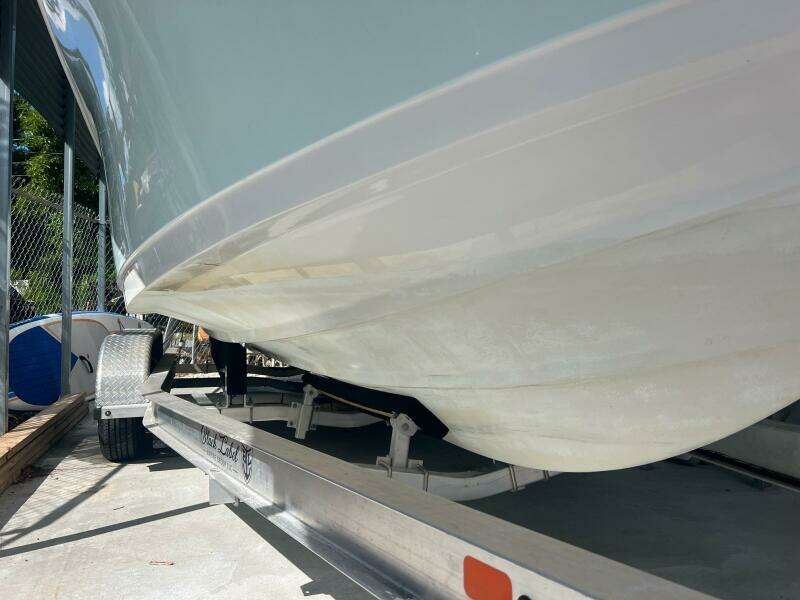 2021 Sportsman 232 Platinum Center Console