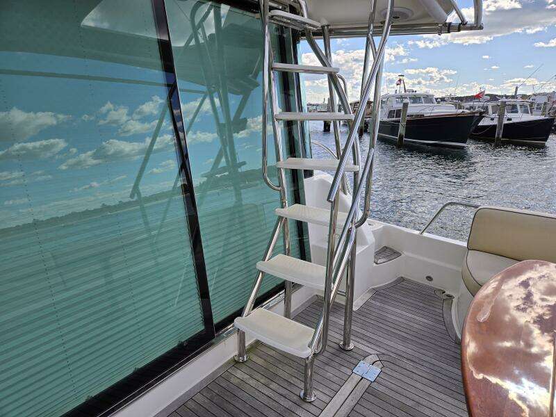 2017 Sabre 48 Flybridge