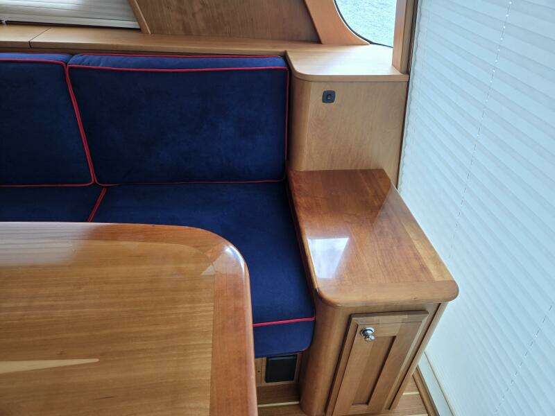 2017 Sabre 48 Flybridge