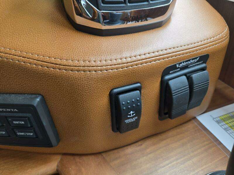 2017 Sabre 48 Flybridge