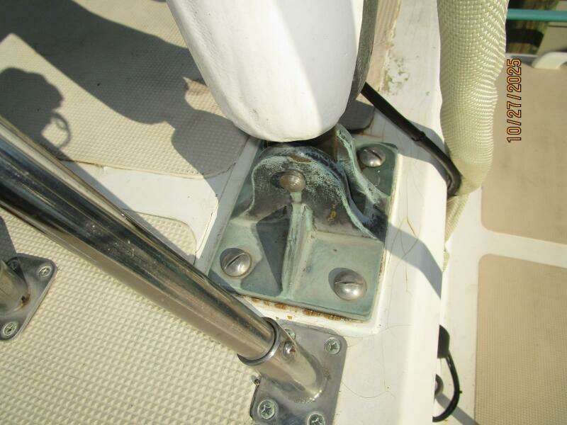 38' Marine Trader mast base hinge