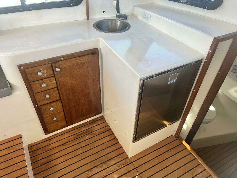 2008 Glenn Young 32 Skiff - Galley