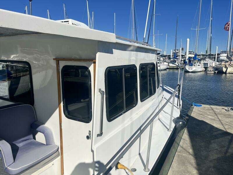 2008 Glenn Young 32 Skiff - Starboard Side Deck