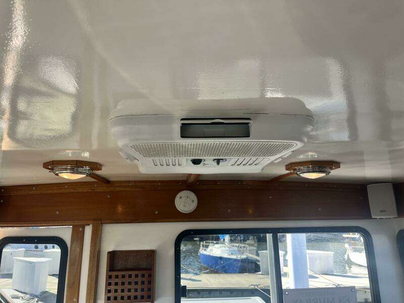 2008 Glenn Young 32 Skiff - Air Conditioning