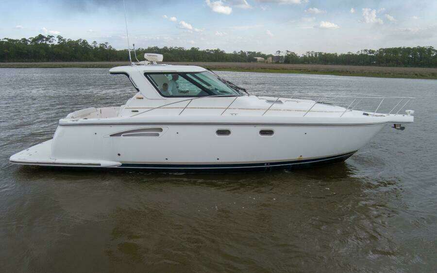 2005 3600 Tiara _Forever Friday_ Starboard Profile