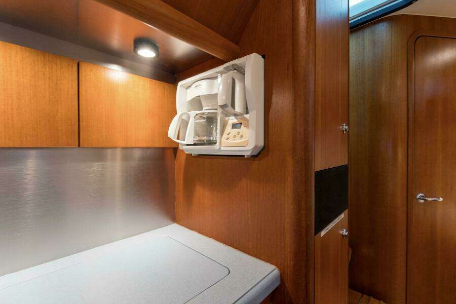 2005 3600 Tiara _Forever Friday_ Coffee Maker