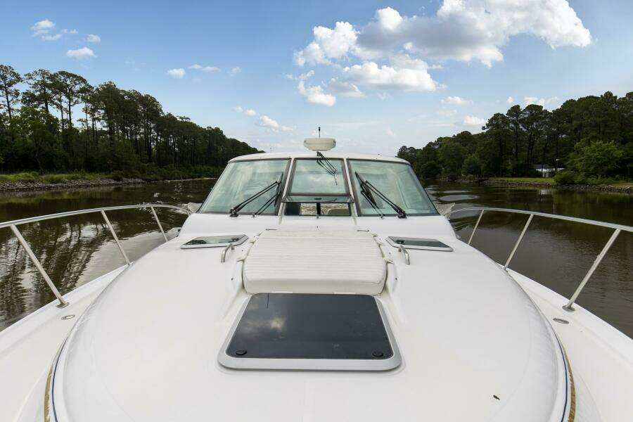 2005 3600 Tiara _Forever Friday_ Bow (2)