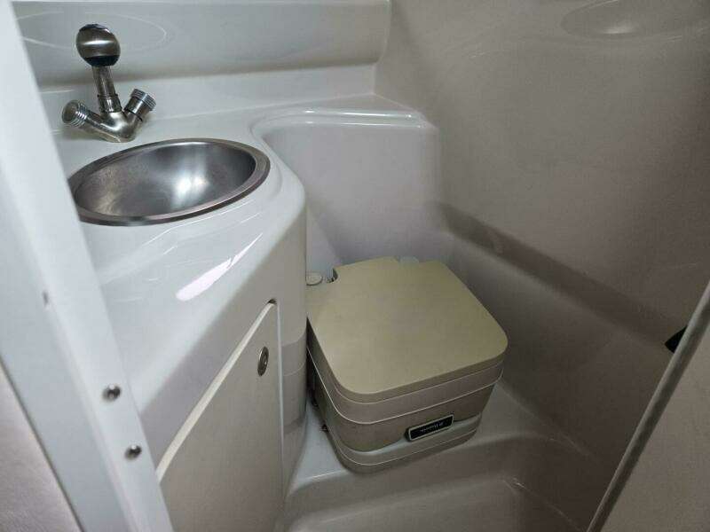 2007 Sea Ray Sundancer 240