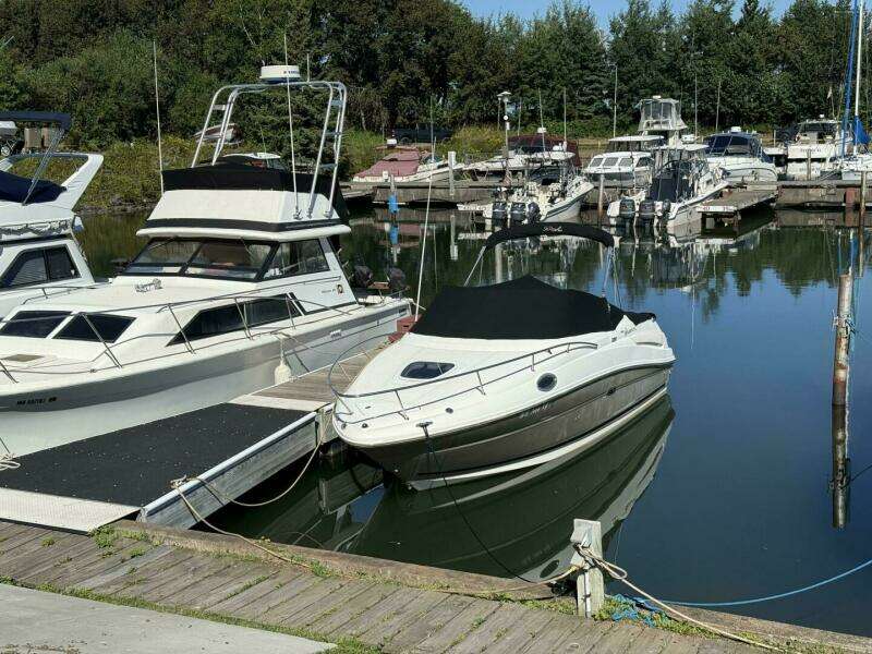 2007 Sea Ray Sundancer 240