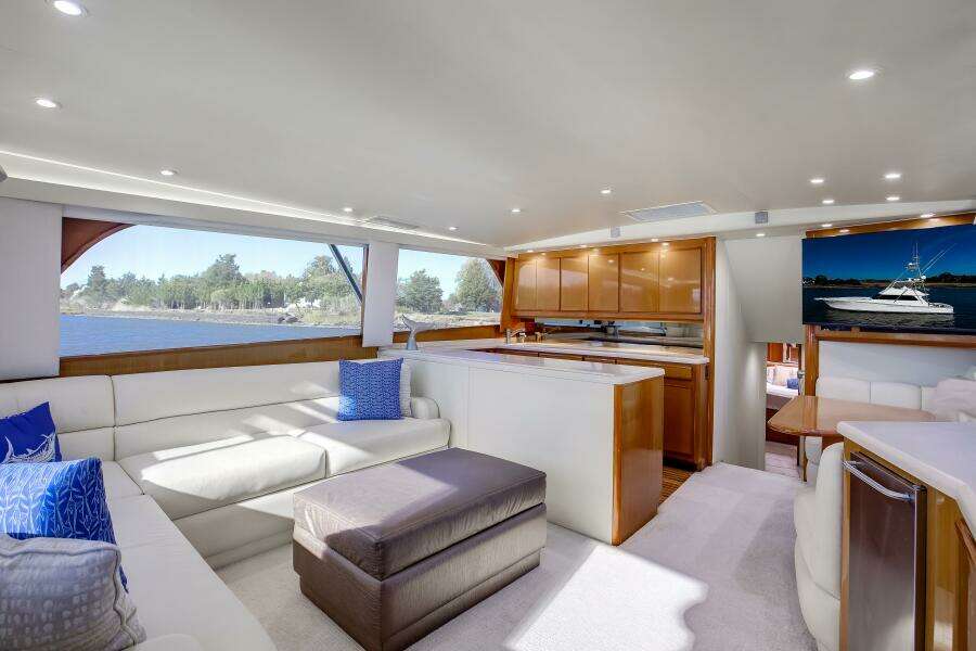 1998 Viking 58 Convertible