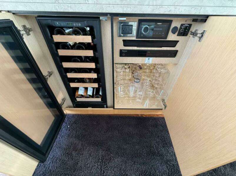 2017 Sunseeker 68 Predator