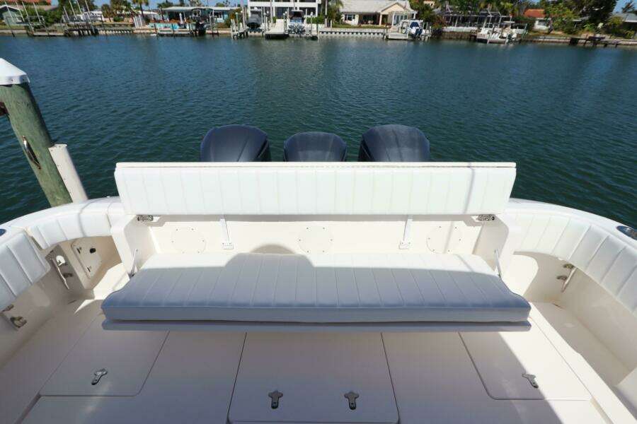 2012 Intrepid 430 Sport Yacht