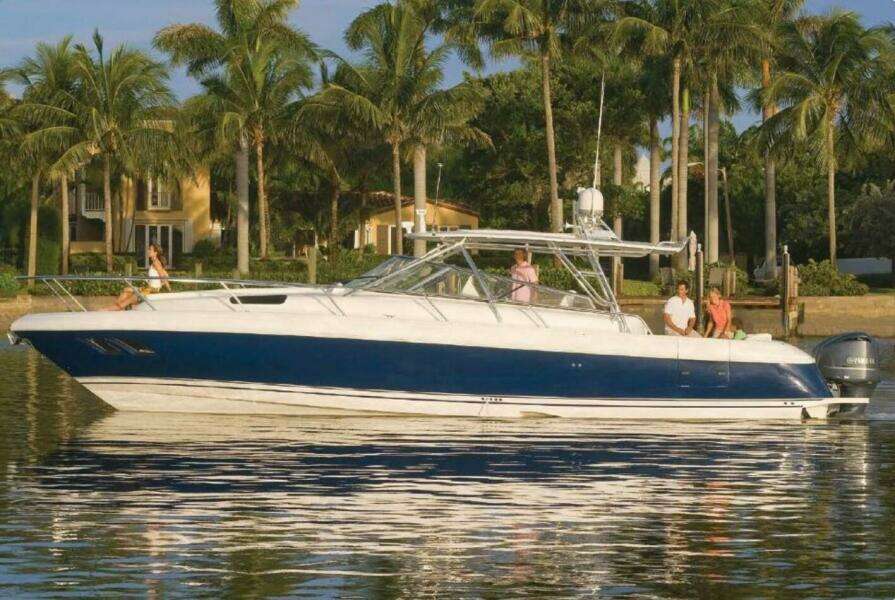 2012 Intrepid 430 Sport Yacht