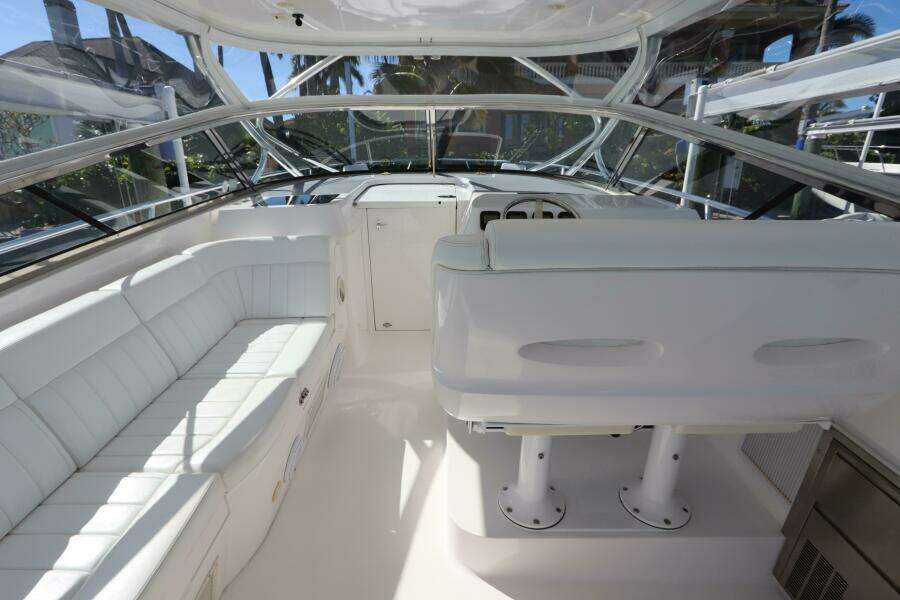 2012 Intrepid 430 Sport Yacht