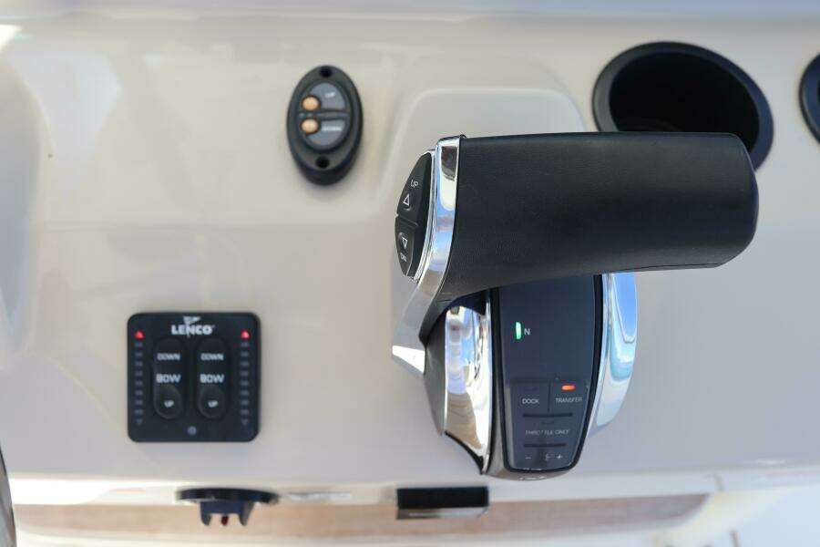 2019 Boston Whaler 210 Montauk