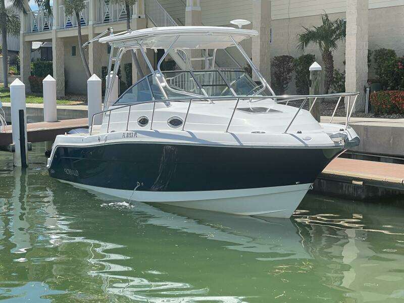 2013 Robalo R305 Walkaround