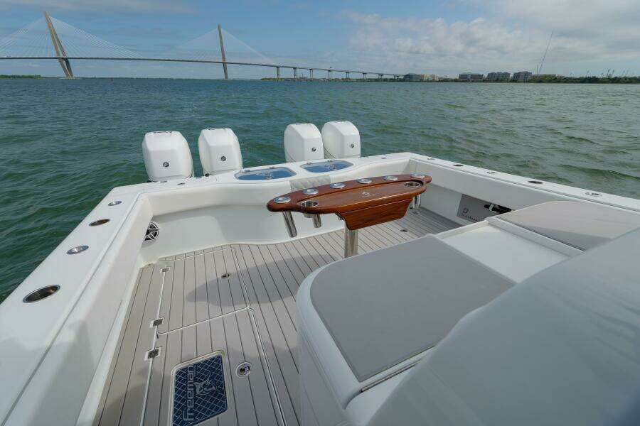 Freeman 42 42LR Double Tap- Cockpit