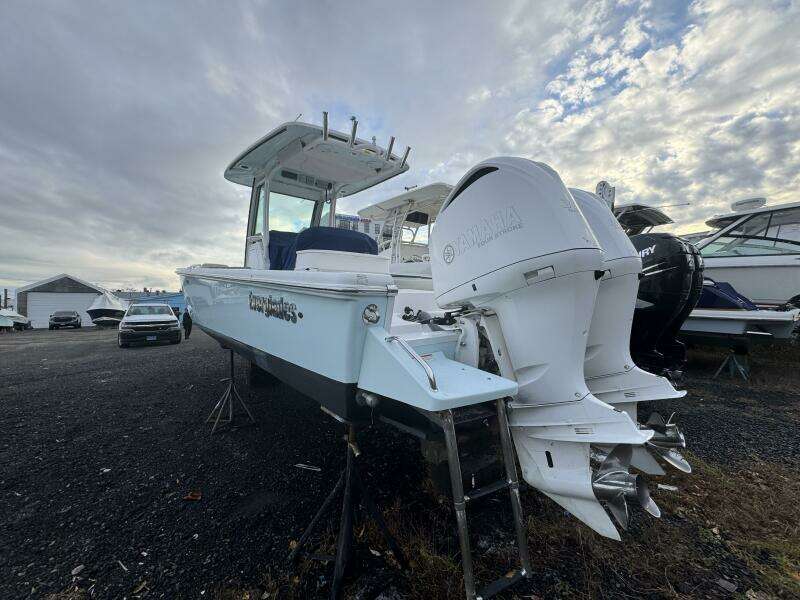 2019 Everglades 273 CC
