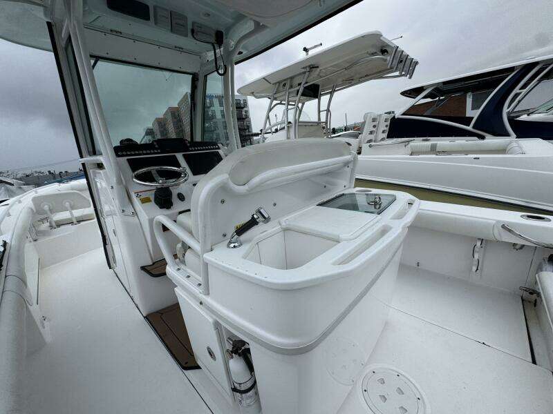 2019 Everglades 273 CC