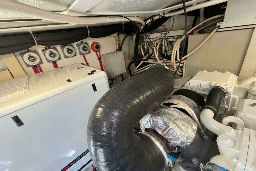 2004 Sabre 42 Hardtop Express