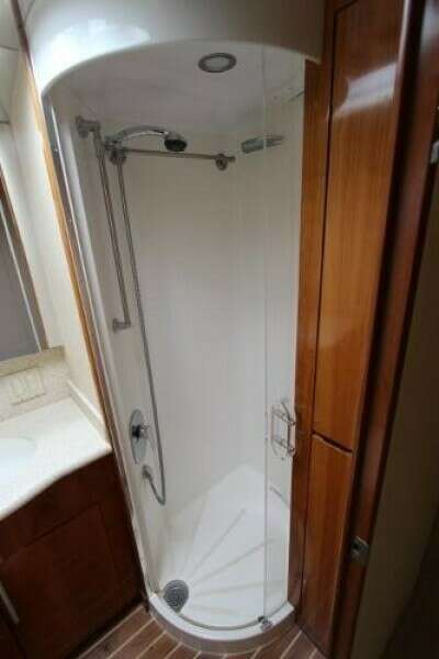 2004 Hatteras 60 Convertible