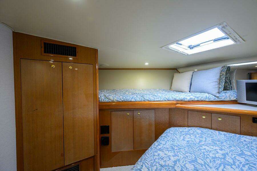 Viking 56 MATTER OF TIME - VIP Stateroom