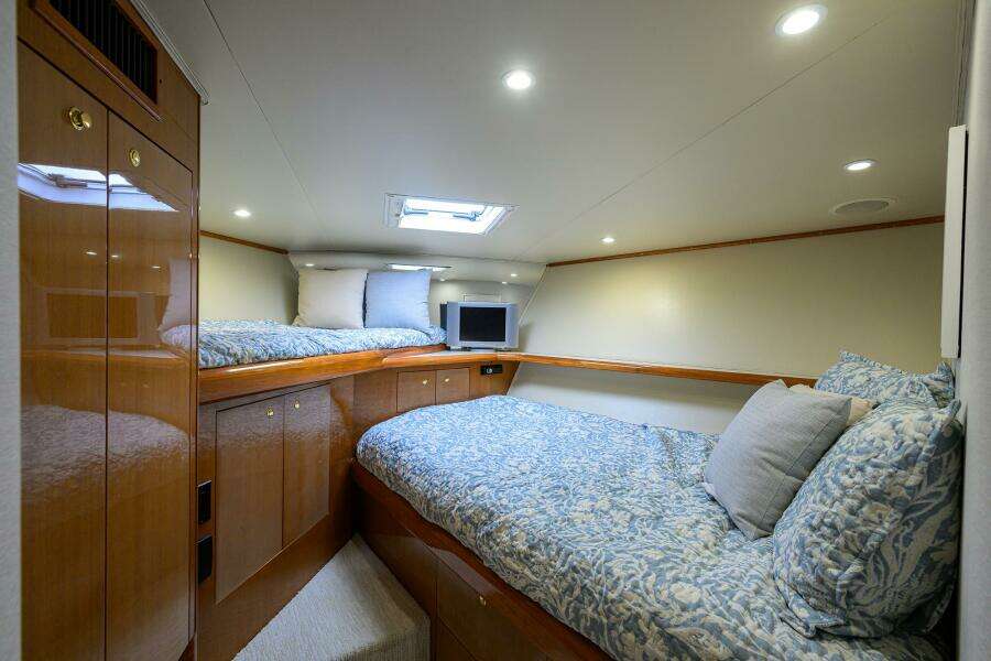 Viking 56 MATTER OF TIME - VIP Stateroom