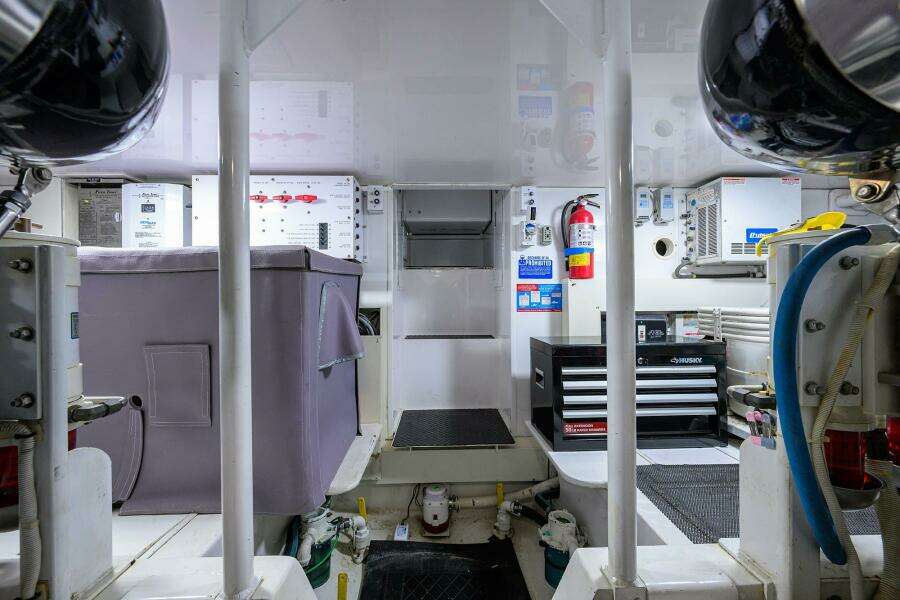 Viking 56 MATTER OF TIME - Engine Room