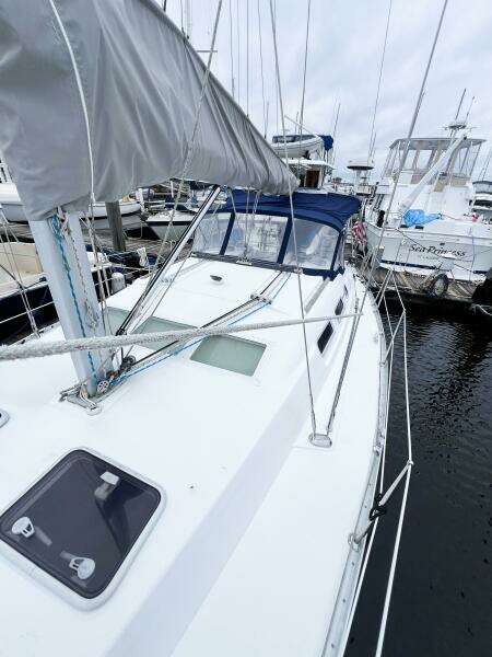 2007 Beneteau 373