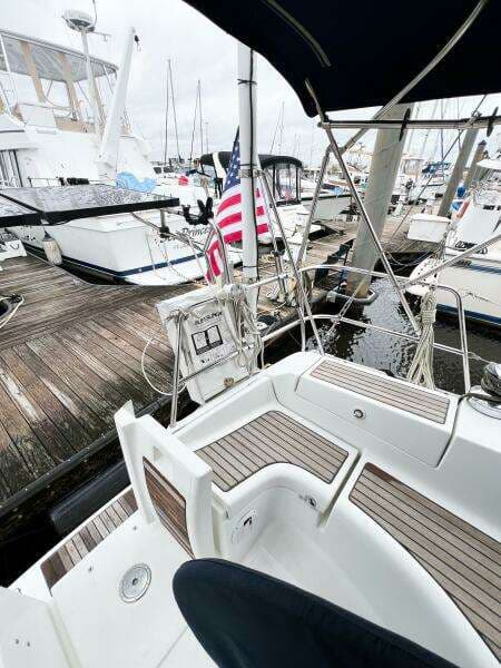 2007 Beneteau 373