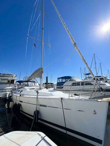 2007 Beneteau 373