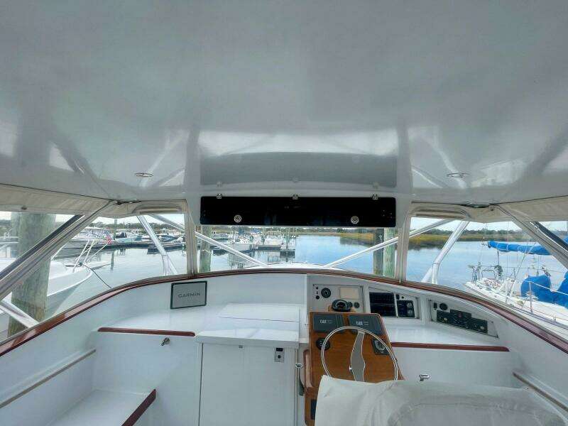 2005 Custom Carolina 40 DeSanti