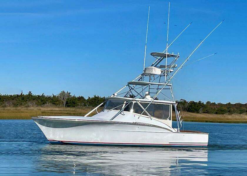 2005 Custom Carolina 40 DeSanti
