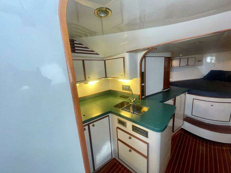 2005 Custom Carolina 40 DeSanti